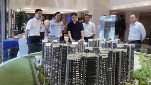 兰州市常务副市长陶正茂莅临新胜利宾馆检查指导工作